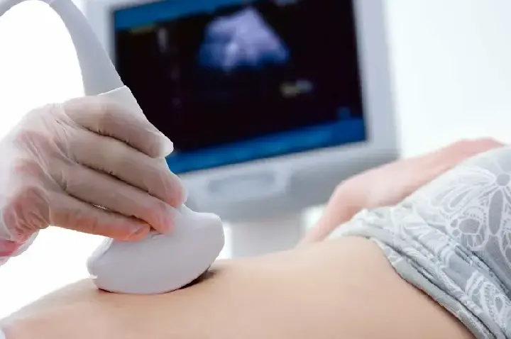 64% apoiam aborto legal para meninas de até 14 anos vítimas de estupro, diz pesquisa