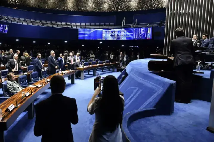 Senado aprova proposta que cria 'PIX Pensão', com pagamentos automáticos