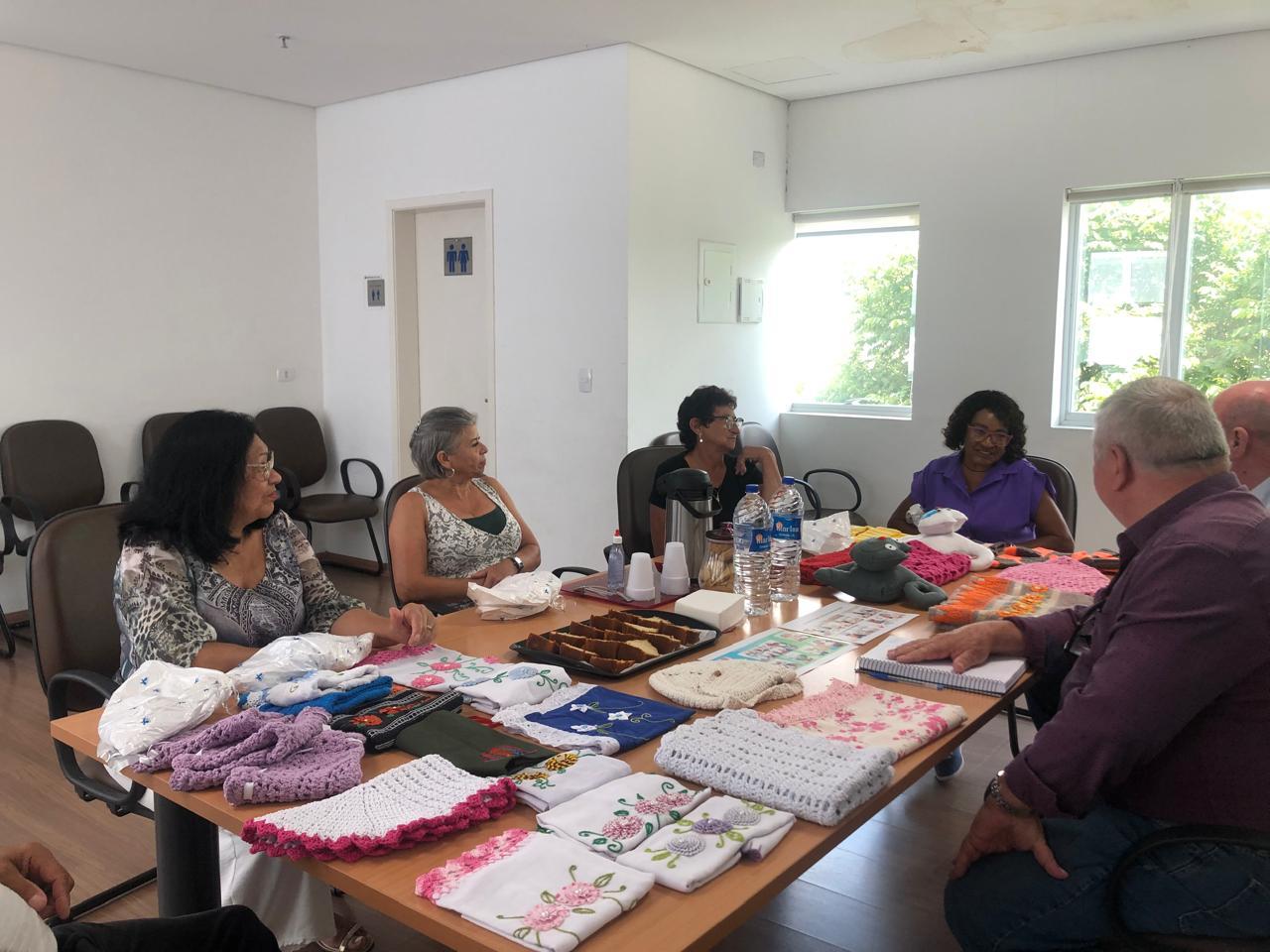 Prefeitura de Cotia discute cronograma anual e melhorias no programa Talentos Partilhados