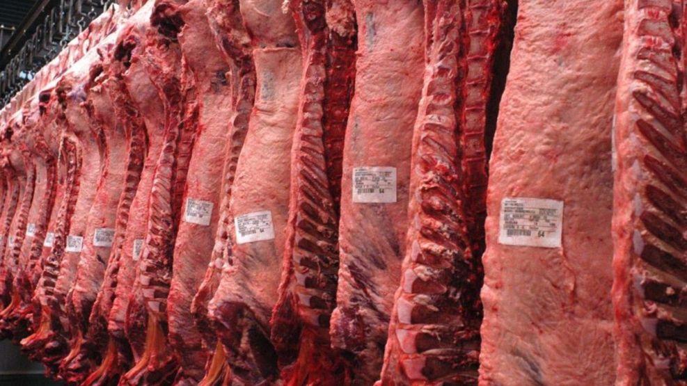 Exportações de carne em risco? Trump manda auditar frigoríficos brasileiros