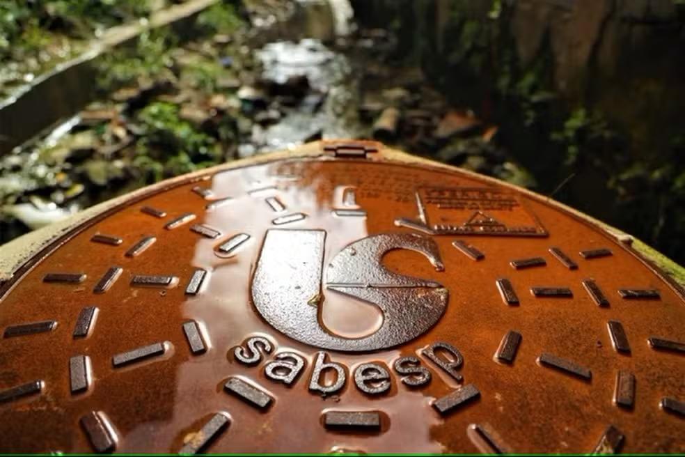 Sabesp começa a cobrar tarifa de esgoto para imóveis que ainda não têm coleta no estado de SP