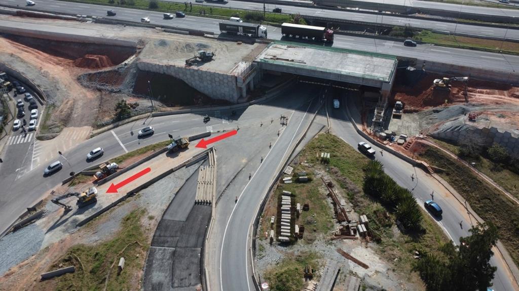 Mudança definitiva no trânsito próximo ao trevo de Alphaville começa nesta segunda (29)