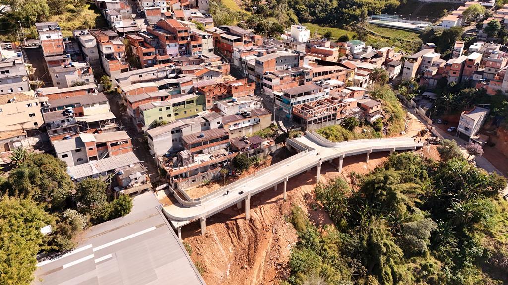 Viaduto facilitará acesso a cinco vias no Jardim Califórnia