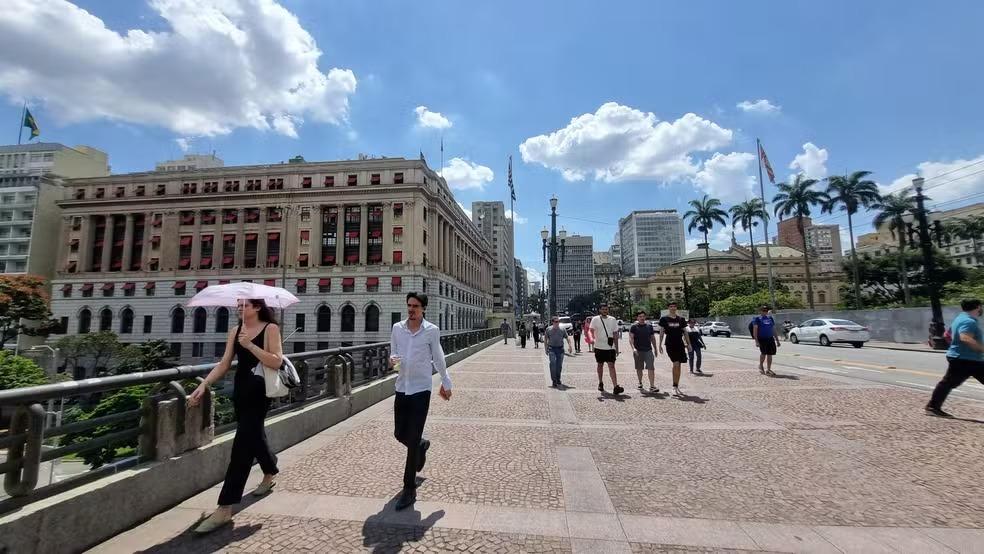Previsão do tempo: temperatura pode chegar a 36ºC nesta segunda na cidade de SP, mas despenca durante a semana