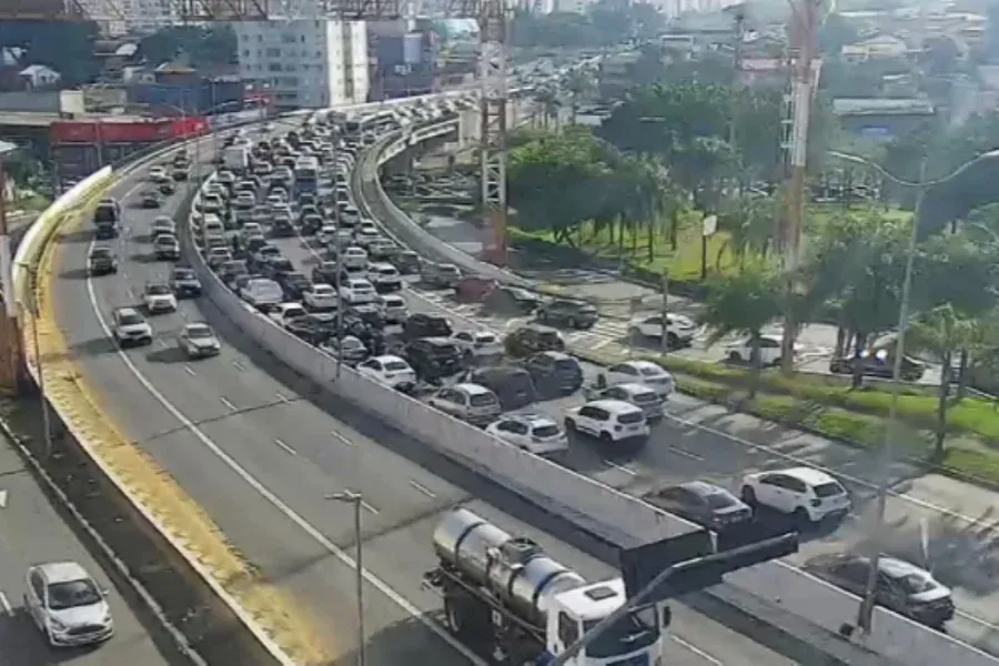 Motoristas de app protestam contra mudanças em PL de regulamentação