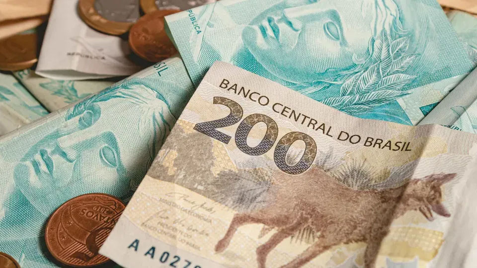 Bancos veem piora do crédito e sinalizam aperto nos empréstimos diante da alta dos calotes